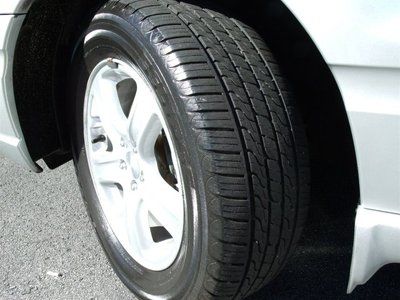 Only 34K Miles 5 Speed Manual Transmission Leather Sunroof AWD Bed Extender, image 7