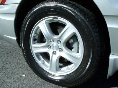 Only 34K Miles 5 Speed Manual Transmission Leather Sunroof AWD Bed Extender, image 29