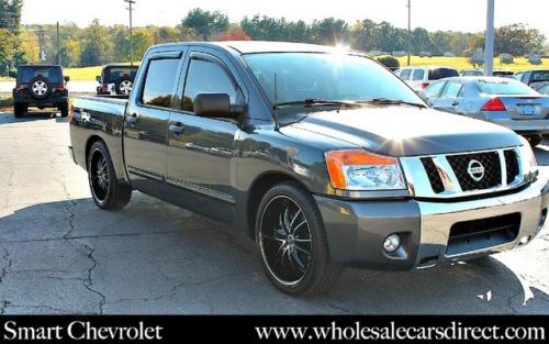 Used nissan titan import automatic full size 4x2 pickup trucks crew cab 2wd 4dr