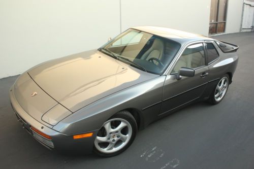 1986 porsche 944 turbo coupe 2-door 2.5l