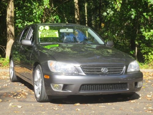 2004 lexus is300! free carfax! no reserve! automatic! rare color combo! loaded