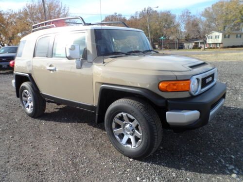 2014 toyota fj cruiser 4x4 in quicksand just in stock
