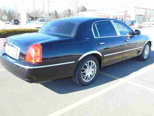 2004 Lincoln Town Car Ultimate - Black - Tinted Windows & Chrome - Limo Sedan, image 5