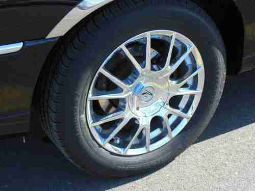 2004 Lincoln Town Car Ultimate - Black - Tinted Windows & Chrome - Limo Sedan, image 16