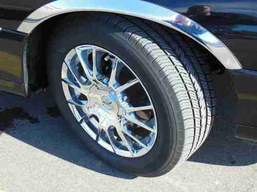 2004 Lincoln Town Car Ultimate - Black - Tinted Windows & Chrome - Limo Sedan, image 17