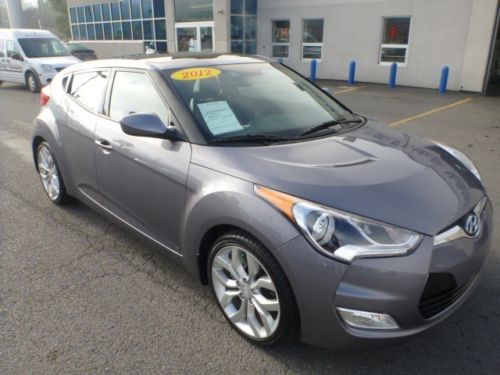 2012 hyundai w/black int