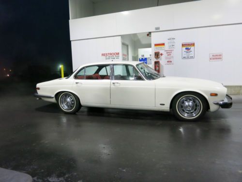 1976 xj6 long wheel base, restored, small block chevrolet 350/th350. must see!!!