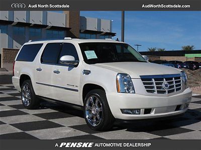 2011 escalade esv- diamond white-awd-heated seats-moon roof-51k miles- one owner