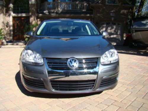 2009 volkswagen jetta tdi 2.0l diesel !!! extra clean!!