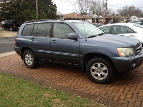 2003 toyota highlander - blue - low mileage - excellent condition