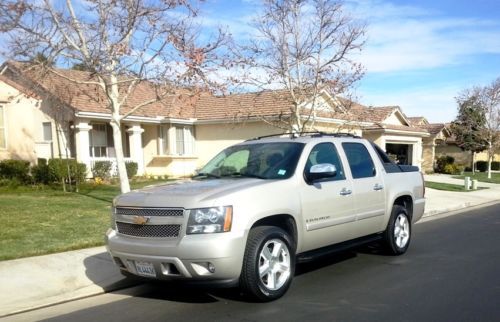 One owner, crew cab, 4 door ltz luxury package