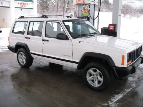 2000 jeep cherokee 4x4 4-door 4.0l-76,000 original miles!!