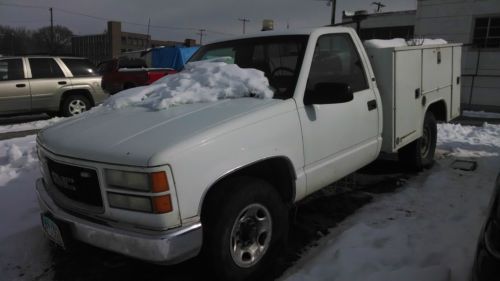 2000 gmc sierra c2500  169,125 miles have key no reverse