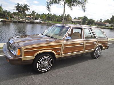 86 chrysler town &amp; country wagon*33k orig*very rare find*remember when*x-nice*fl