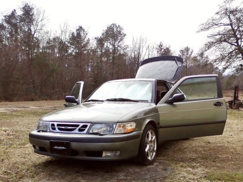 1999 saab 9-3 base hatchback 2-door 2.0l parts or repair 148k mi clr title 99-02