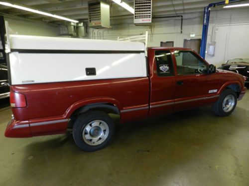 1995 GMC Sonoma 100% ELECTRIC SLS 2 Door Pickup Truck, image 2