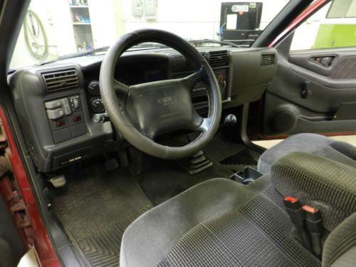 1995 GMC Sonoma 100% ELECTRIC SLS 2 Door Pickup Truck, image 15