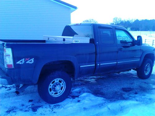 2002 chevrolet 2500 hd 4x4 extended cab 6.0 liter