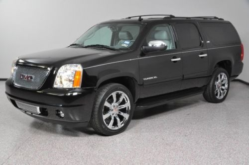 Navigation entertainment sunroof chrome 22 inch wheels denali appearance slt2