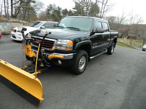 2004 gmc sierra 2500 hd slt crew cab pickup 4-door 6.0l gas with 7' plow