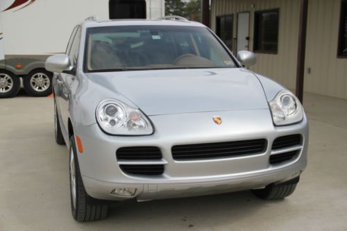 Very clean/well maintained porsche suv sport