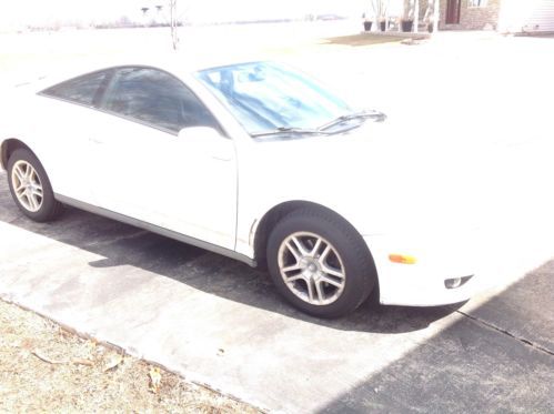 2004 toyota celica gt hatchback 2-door 1.8l