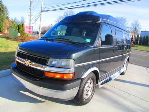 High top conversion van ! rocky ridge  ! new tires ! 22&#034; tv ! dvd ! warranty !04