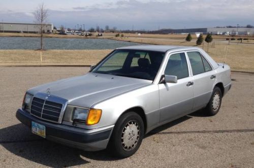 1992 mercedes-benz 300e 2.6