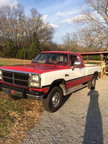 1993 dodge w250 base extended cab pickup 2-door 5.9l