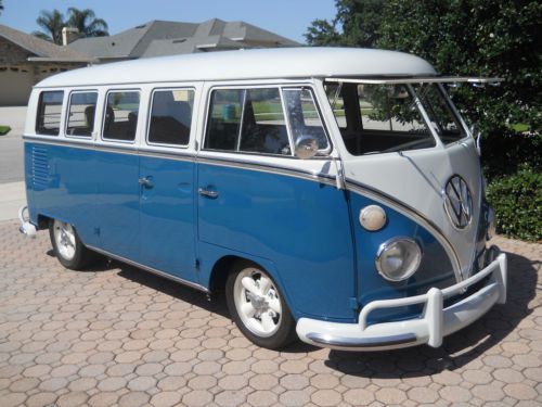 1966 vw bus / 13 window deluxe