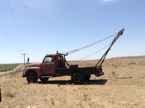 1947 ford f-4 winch truck