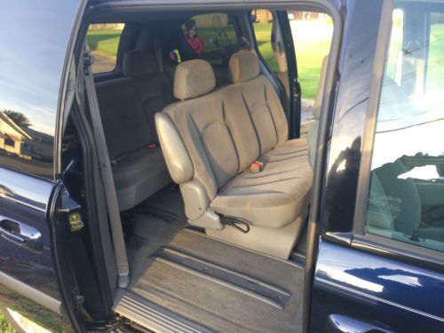 2005 Chrysler Town & Country 1 Owner, US $4,500.00, image 8