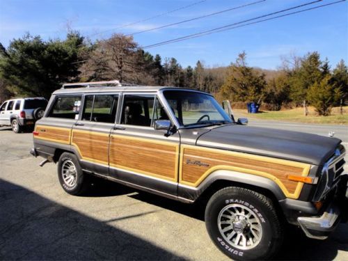 1989 jeep grand wagoneer base sport utility 4-door 5.9l