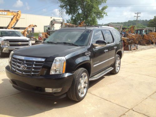 2007 cadillac escalade, loaded, black, excellent condition, 4 door awd