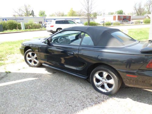 1997 ford mustang gt convertible 2-door 4.6l