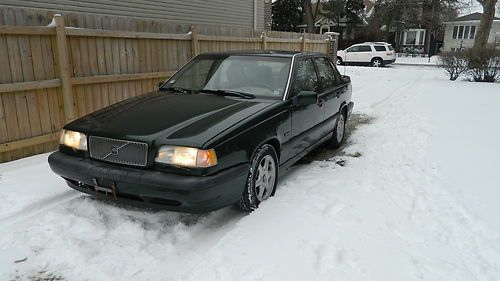 1995 volvo 850 turbo  4 dr sedan great car @ great price