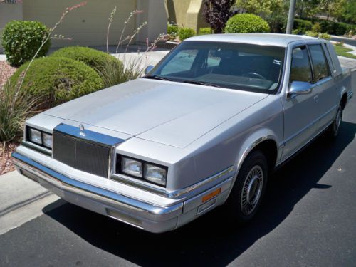 1990 chrysler new yorker fifth avenue sedan 4-door 3.3l like new condition 57k