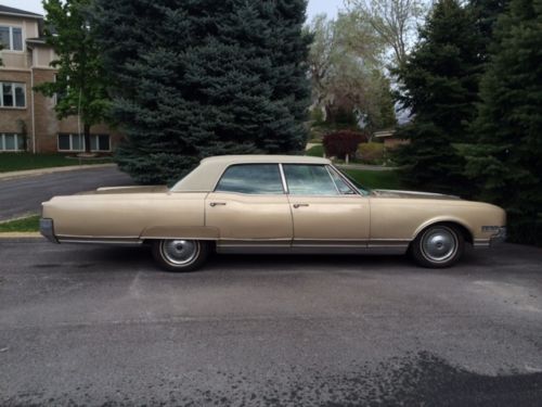 Beautiful 1966 Oldsomobile 98.  All original interior, exterior, and electronics, US $3,500.00, image 4