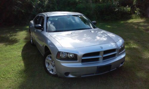 2006 dodge charger se sedan 4-door 3.5l - low miles- one owner - ice cold ac