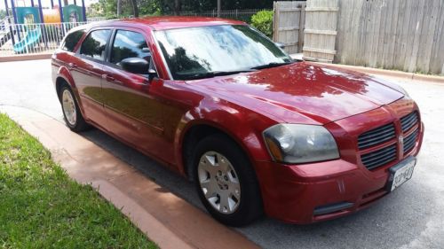 2006 dodge magnum se wagon 4-door 2.7l