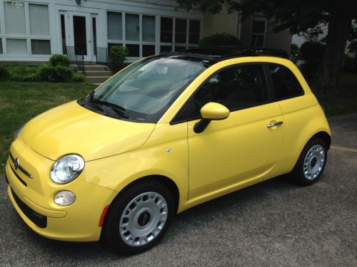 Fiat 500 pop w/ sunroof - 2012 - one owner - excellent condition - 5 spd manual