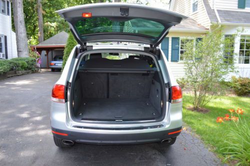 Low-mileage (42k!) V8 Volkswagen Touareg, US $14,700.00, image 12
