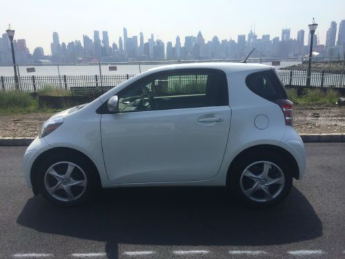 2012 scion iq - excellent condition - pearl white - low miles! one owner!