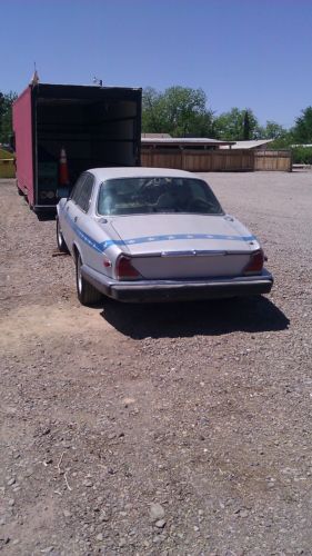 Very nice arizona car. with all the bells and whistles. project car, many parts