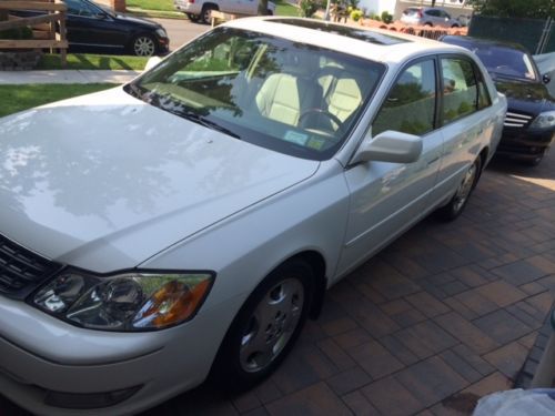 Toyota avalon one owner super clean low mileage