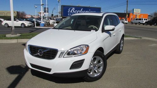 Brand new 2013 volvo xc60 3.2 awd suv free maintenance msrp: $42,610