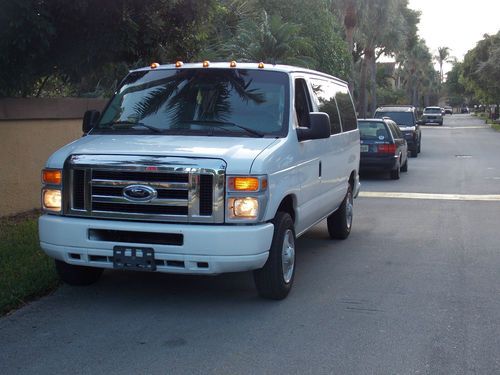 2008 ford e-150 xl standard 12 passenger van 3-door 4.6l