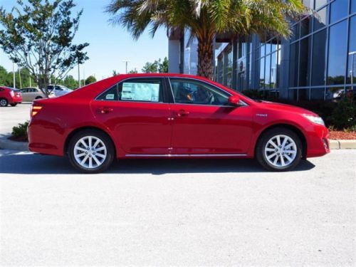 2014 toyota camry hybrid xle