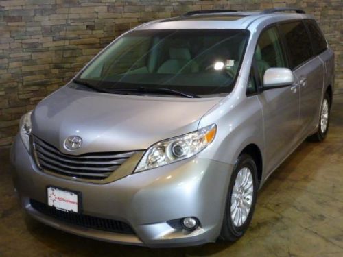 2011 toyota sienna xle