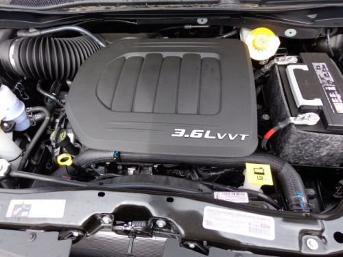 2014 chrysler town & country touring